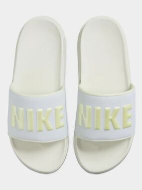 BNWT Nike Offcourt Slide Light Silver Barely Volt BQ4632-013 Women’s Size 7